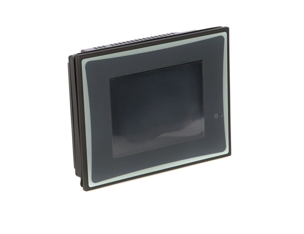 BG PXT:n kosketusnäyttö on öljyn kestävä.